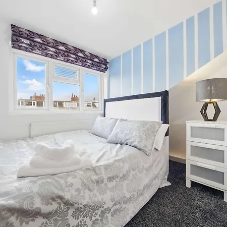 Spacious 3-bedroom In Vakantiehuis *