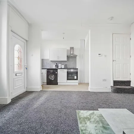 Spacious 3-bedroom In Vakantiehuis *