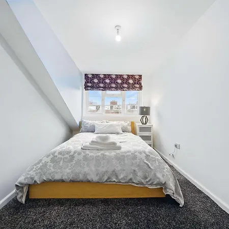 Spacious 3-bedroom In Leeds (West Yorkshire)