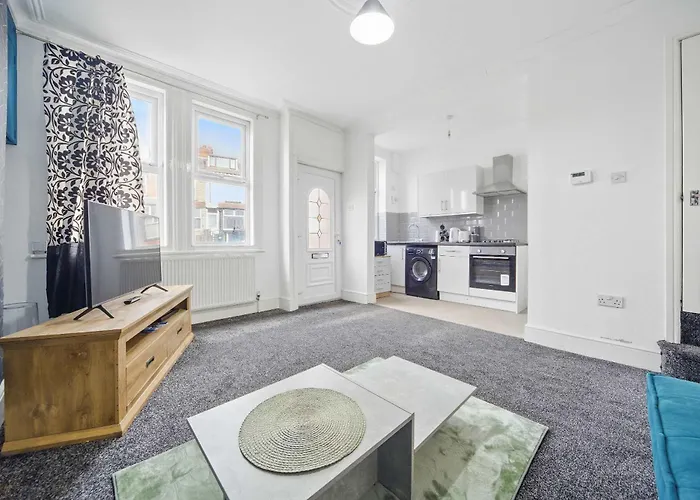 Holiday home Spacious 3-bedroom In