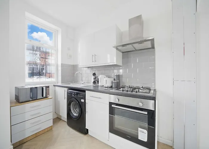 Spacious 3-bedroom In *