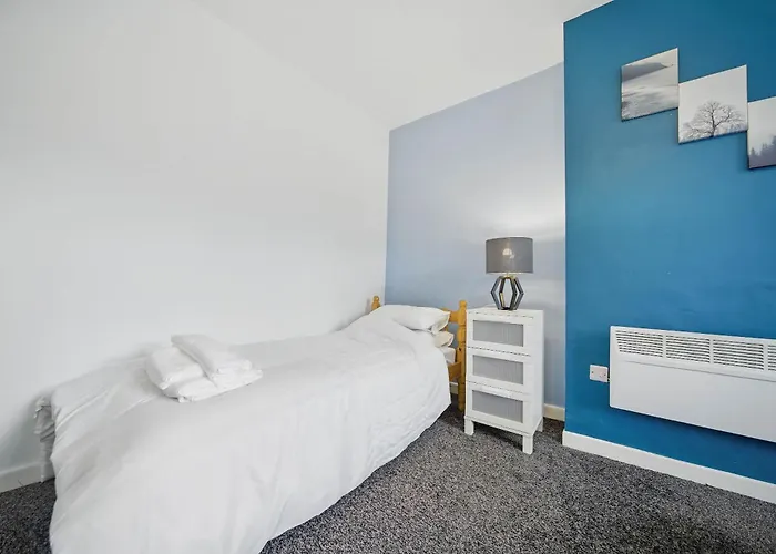 Spacious 3-bedroom In * Leeds (West Yorkshire)