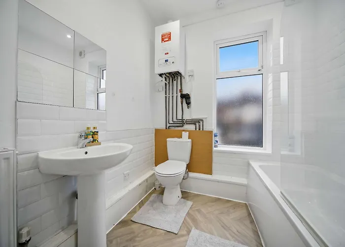 Spacious 3-bedroom In Leeds (West Yorkshire)